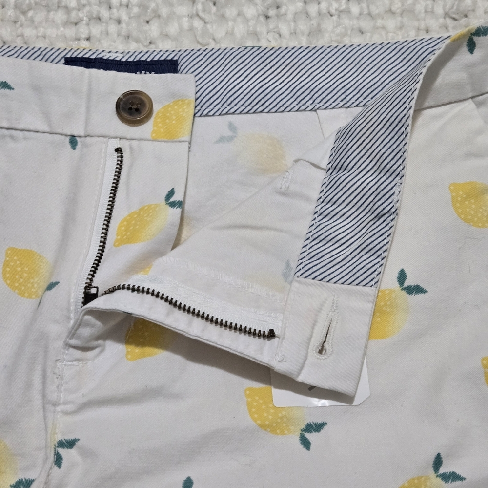 Old Navy Everyday Short Lemon Print Chino Shorts Cotton White Yellow Size 8 NWT - Picture 3 of 13